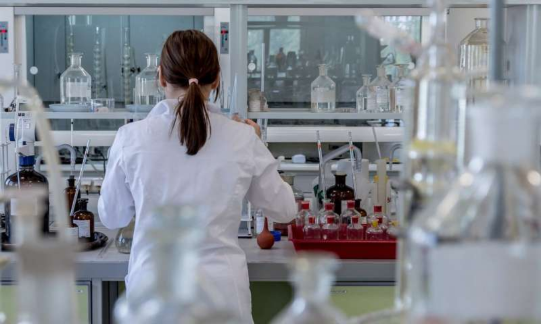 Scientists develop ‘world first’ melanoma blood test